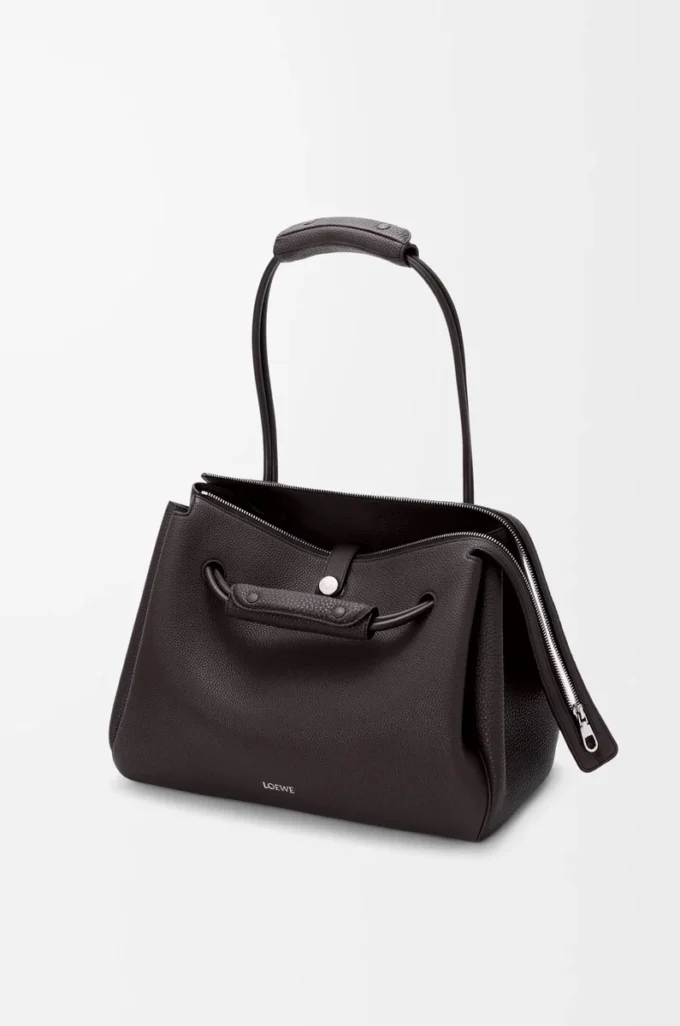 Borsa Madrid grande in morbida pelle di vitello martellata Dark Ebony Borsa Madrid grande in morbida pelle di vitello martellata Dark Ebony