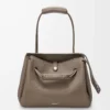 Borsa Madrid grande in morbida pelle di vitello martellata Taupe