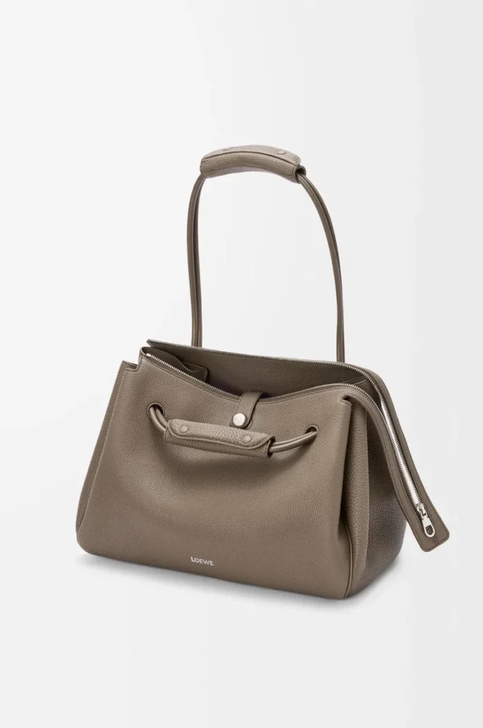 Borsa Madrid grande in morbida pelle di vitello martellata Taupe