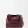 Borsa Madrid media in morbida pelle di vitello bordeaux scuro Borsa Madrid media in morbida pelle di vitello bordeaux scuro