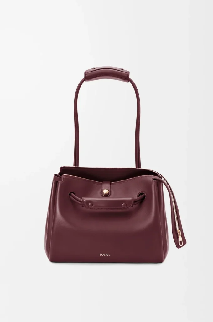 Borsa Madrid media in morbida pelle di vitello bordeaux scuro Borsa Madrid media in morbida pelle di vitello bordeaux scuro