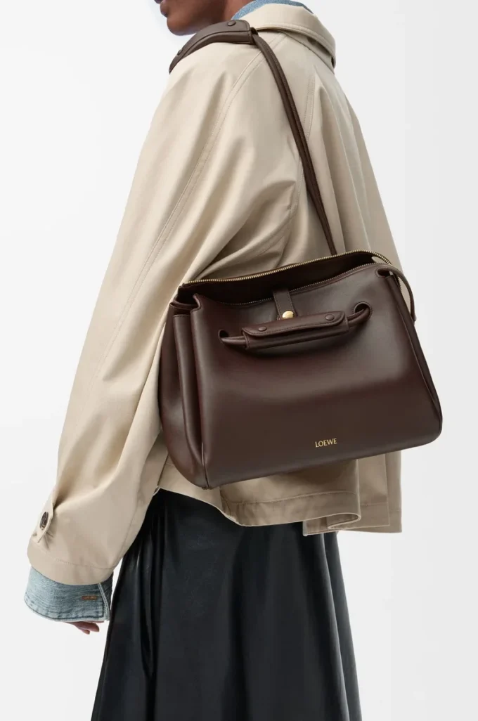 Borsa Madrid media in morbida pelle di vitello Dark Chestnut Borsa Madrid media in morbida pelle di vitello Dark Chestnut