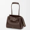 Borsa Madrid media in morbida pelle di vitello Dark Chestnut Borsa Madrid media in morbida pelle di vitello Dark Chestnut