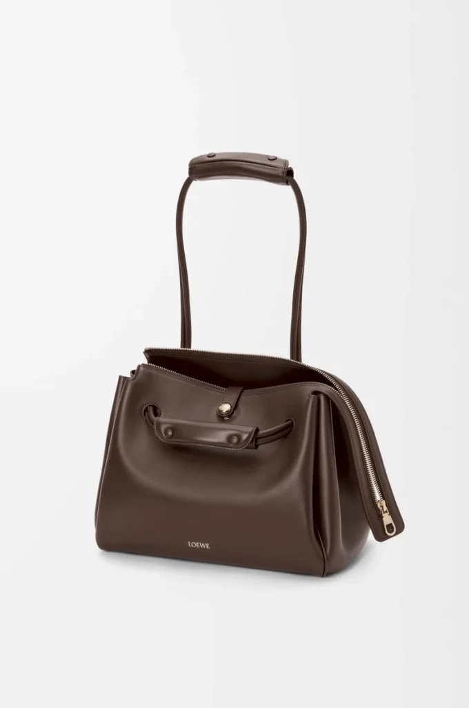 Borsa Madrid media in morbida pelle di vitello Dark Chestnut Borsa Madrid media in morbida pelle di vitello Dark Chestnut