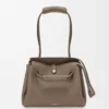 Borsa Madrid media in morbida pelle di vitello martellata Taupe