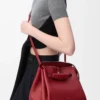 Borsa Madrid media in morbida pelle di vitello rosso bruciato Borsa Madrid media in morbida pelle di vitello rosso bruciato