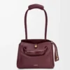 Borsa Madrid piccola in morbida pelle di vitello bordeaux scuro Borsa Madrid piccola in morbida pelle di vitello bordeaux scuro