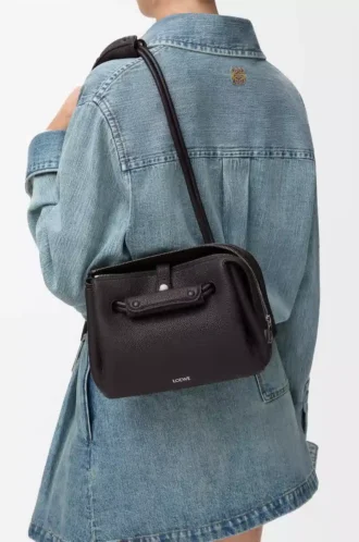 Borsa Madrid piccola in morbida pelle di vitello martellata Dark Ebony