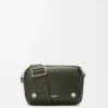 Borsa messenger Small Pebble in morbida pelle di vitello martellata Dark Khaki Borsa messenger Small Pebble in morbida pelle di vitello martellata Dark Khaki