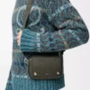 Borsa messenger Small Pebble in morbida pelle di vitello martellata Dark Khaki Borsa messenger Small Pebble in morbida pelle di vitello martellata Dark Khaki