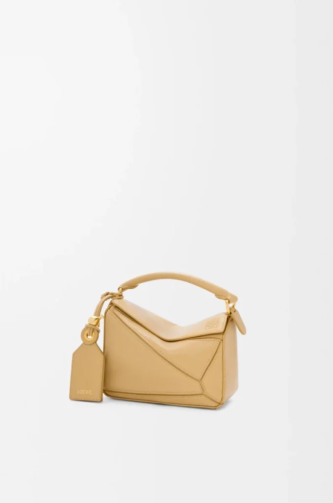 Borsa Mini Featherlight Puzzle in pelle di agnello nappa Dark Butter