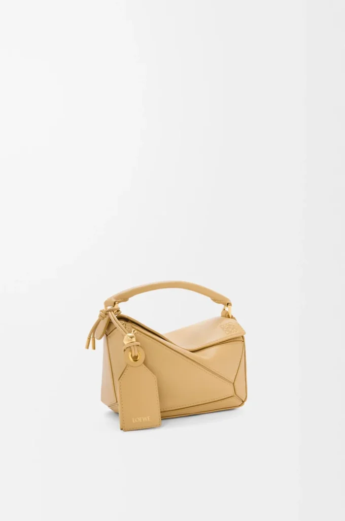Borsa Mini Featherlight Puzzle in pelle di agnello nappa Dark Butter