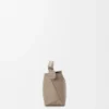 Borsa Mini Puzzle Edge in morbida pelle di vitello martellata Clay