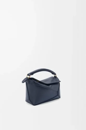 Borsa Mini Puzzle Edge in morbida pelle di vitello martellata Deep Navy