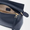 Borsa Mini Puzzle Edge in morbida pelle di vitello martellata Deep Navy