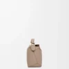 Borsa Mini Puzzle Edge in morbida pelle di vitello martellata Sand