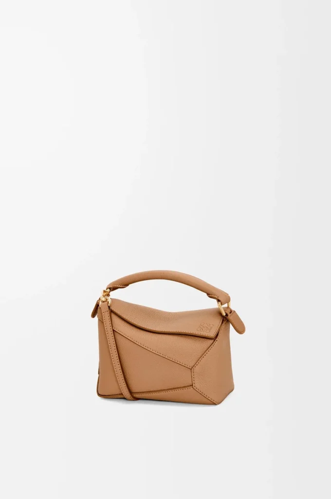 Borsa Mini Puzzle Edge in morbida pelle di vitello martellata Toffee Borsa Mini Puzzle Edge in morbida pelle di vitello martellata Toffee