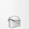 Borsa Mini Puzzle Edge in pelle di agnello laminata Argento