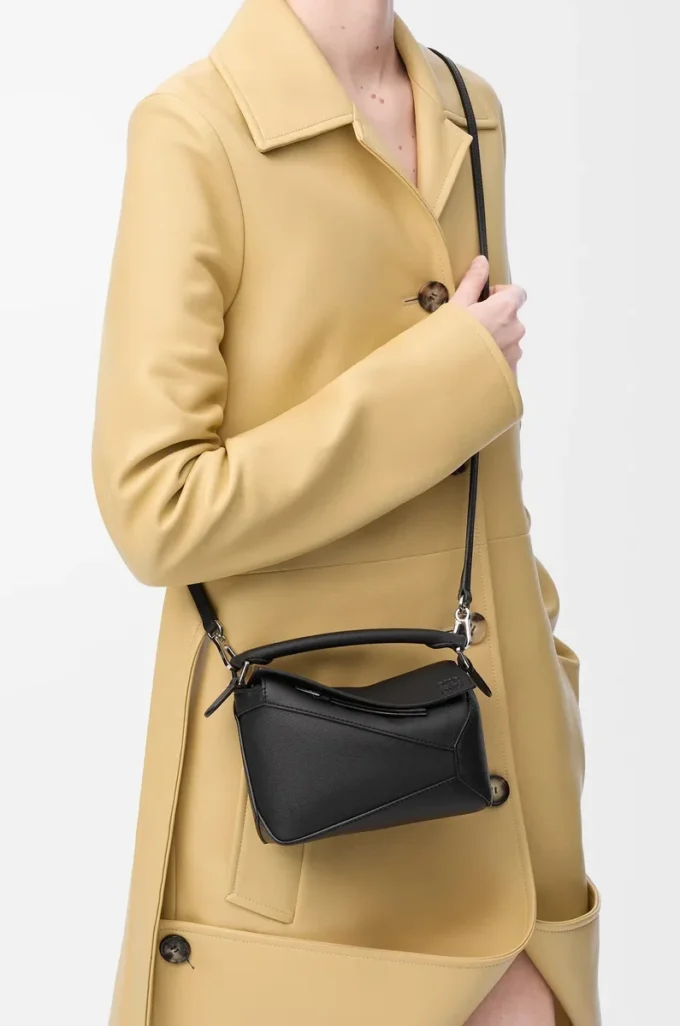 Borsa Mini Puzzle Edge in pelle di vitello classica nera Borsa Mini Puzzle Edge in pelle di vitello classica nera