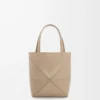 Borsa Mini Puzzle Fold in pelle di vitello lucida color sabbia Borsa Mini Puzzle Fold in pelle di vitello lucida color sabbia