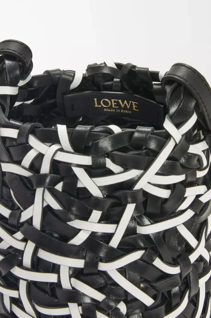 Borsa Nest Basket piccola in pelle di vitello Nero/Bianco