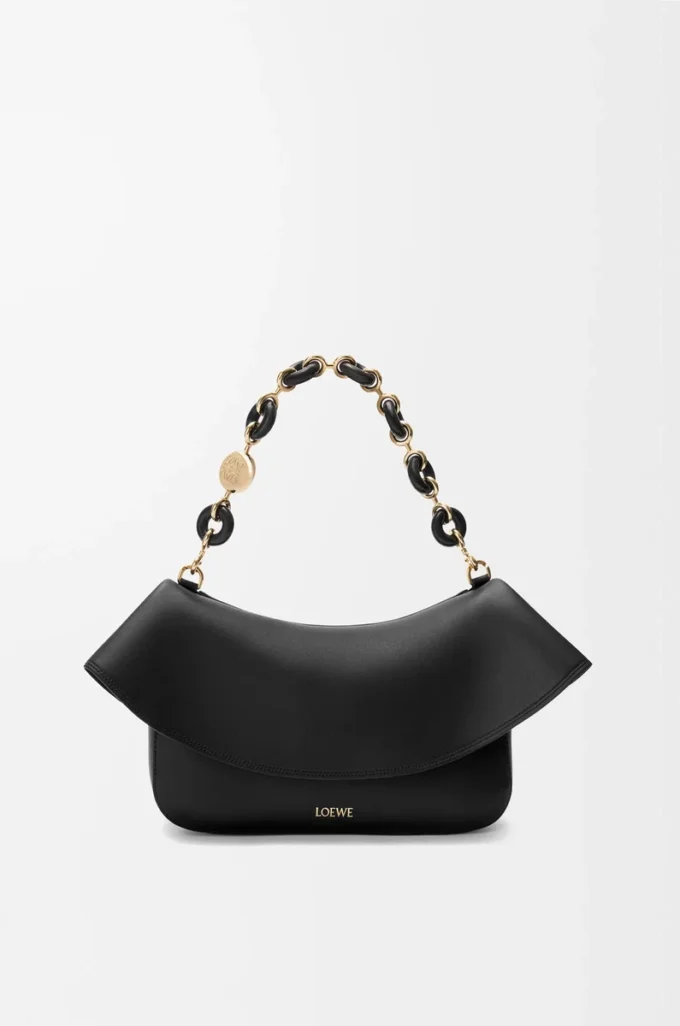 Borsa Ola media in pelle di vitello liscia nera