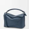 Borsa Puzzle Edge grande in classica pelle di vitello tinta indaco Borsa Puzzle Edge grande in classica pelle di vitello tinta indaco