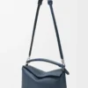 Borsa Puzzle Edge grande in classica pelle di vitello tinta indaco Borsa Puzzle Edge grande in classica pelle di vitello tinta indaco
