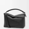 Borsa Puzzle Edge grande in pelle di vitello martellata nera Borsa Puzzle Edge grande in pelle di vitello martellata nera