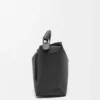 Borsa Puzzle Edge grande in pelle di vitello martellata nera Borsa Puzzle Edge grande in pelle di vitello martellata nera