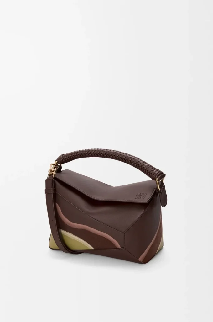Borsa Puzzle Edge Landscape piccola in pelle di vitello nappa Chocolate/Light Moss Borsa Puzzle Edge Landscape piccola in pelle di vitello nappa Chocolate/Light Moss