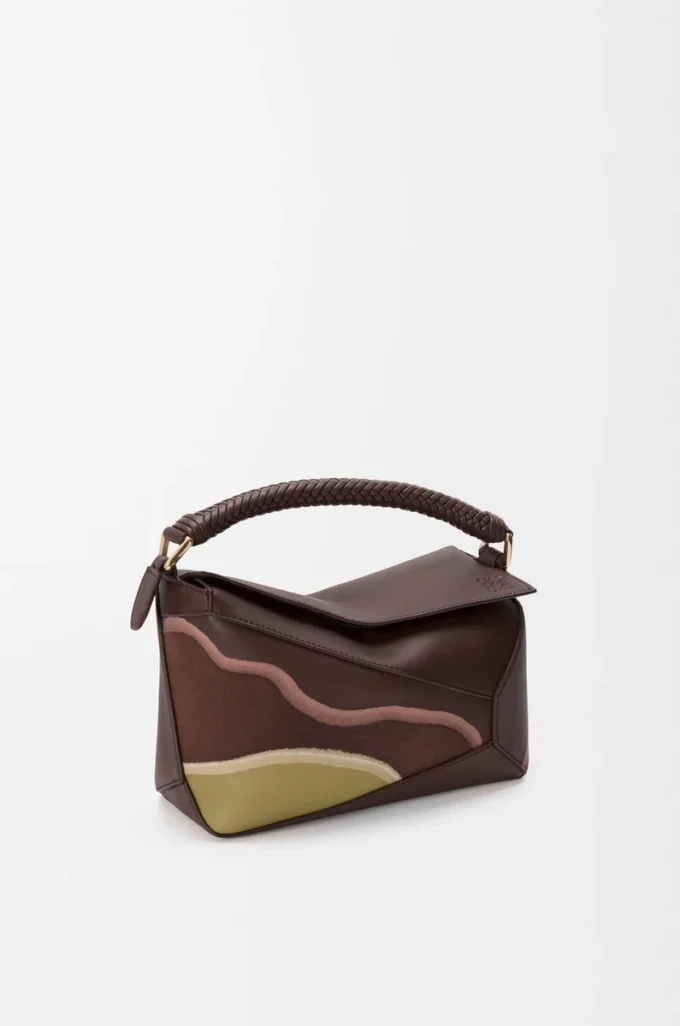 Borsa Puzzle Edge Landscape piccola in pelle di vitello nappa Chocolate/Light Moss Borsa Puzzle Edge Landscape piccola in pelle di vitello nappa Chocolate/Light Moss