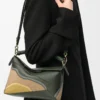 Borsa Puzzle Edge Landscape piccola in pelle di vitello nappa verde bottiglia/ocra Borsa Puzzle Edge Landscape piccola in pelle di vitello nappa verde bottiglia/ocra