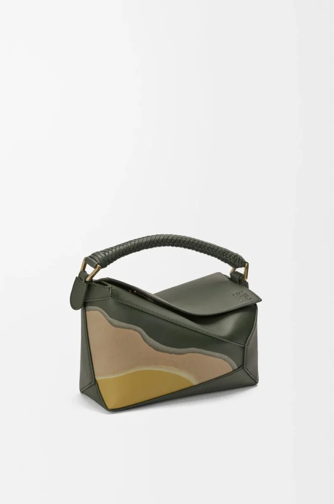 Borsa Puzzle Edge Landscape piccola in pelle di vitello nappa verde bottiglia/ocra Borsa Puzzle Edge Landscape piccola in pelle di vitello nappa verde bottiglia/ocra