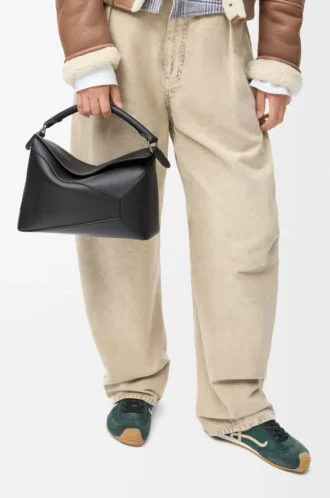 Borsa Puzzle Edge media in pelle di vitello classica nera
