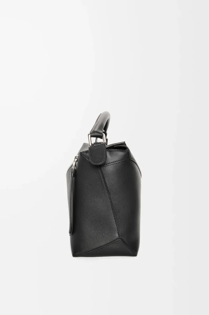 Borsa Puzzle Edge media in pelle di vitello classica nera Borsa Puzzle Edge media in pelle di vitello classica nera