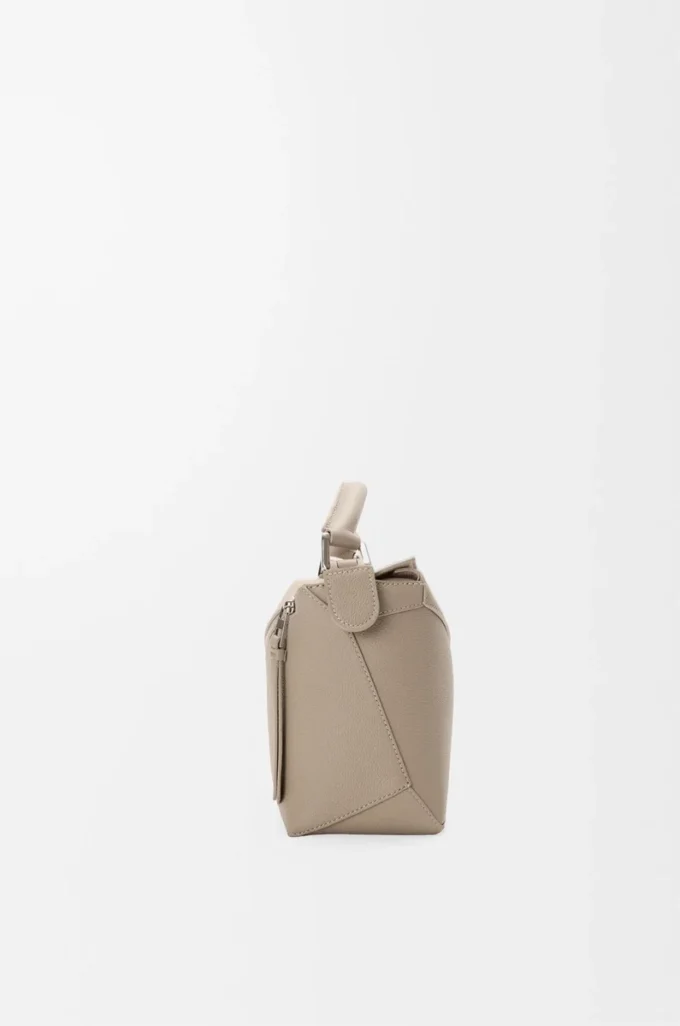 Borsa Puzzle Edge piccola in morbida pelle di vitello martellata argilla Borsa Puzzle Edge piccola in morbida pelle di vitello martellata argilla