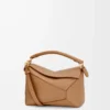 Borsa Puzzle Edge piccola in morbida pelle di vitello martellata color caramello Borsa Puzzle Edge piccola in morbida pelle di vitello martellata color caramello