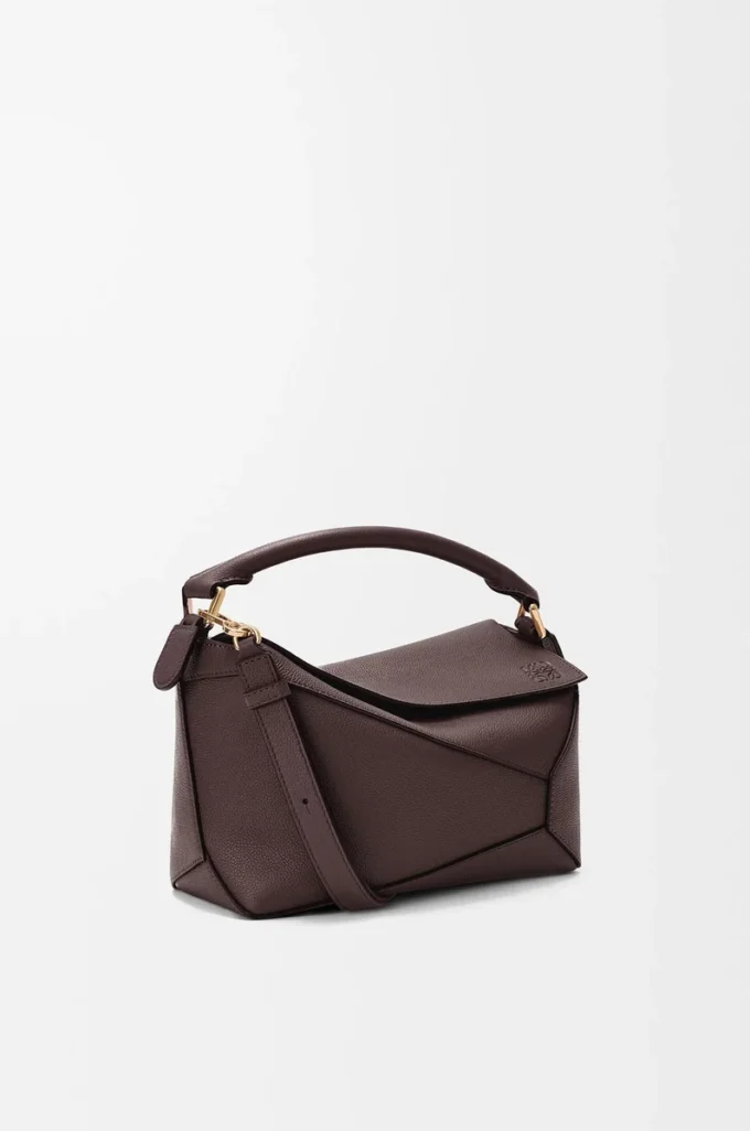 Borsa Puzzle Edge piccola in morbida pelle di vitello martellata Dark Chestnut Borsa Puzzle Edge piccola in morbida pelle di vitello martellata Dark Chestnut