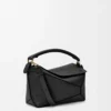 Borsa Puzzle Edge piccola in morbida pelle di vitello martellata nera Borsa Puzzle Edge piccola in morbida pelle di vitello martellata nera