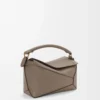 Borsa Puzzle Edge piccola in morbida pelle di vitello martellata Taupe Borsa Puzzle Edge piccola in morbida pelle di vitello martellata Taupe
