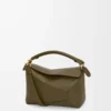 Borsa Puzzle Edge piccola in pelle di vitello classica Dark Khaki Borsa Puzzle Edge piccola in pelle di vitello classica Dark Khaki