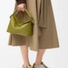 Borsa Puzzle Edge piccola in pelle di vitello classica Light Moss Borsa Puzzle Edge piccola in pelle di vitello classica Light Moss