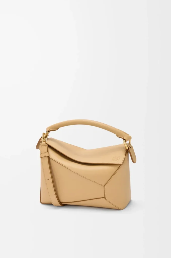 Borsa Puzzle Edge piccola in pelle di vitello classica Silk Beige Borsa Puzzle Edge piccola in pelle di vitello classica Silk Beige