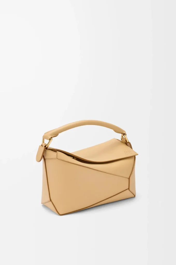 Borsa Puzzle Edge piccola in pelle di vitello classica Silk Beige Borsa Puzzle Edge piccola in pelle di vitello classica Silk Beige