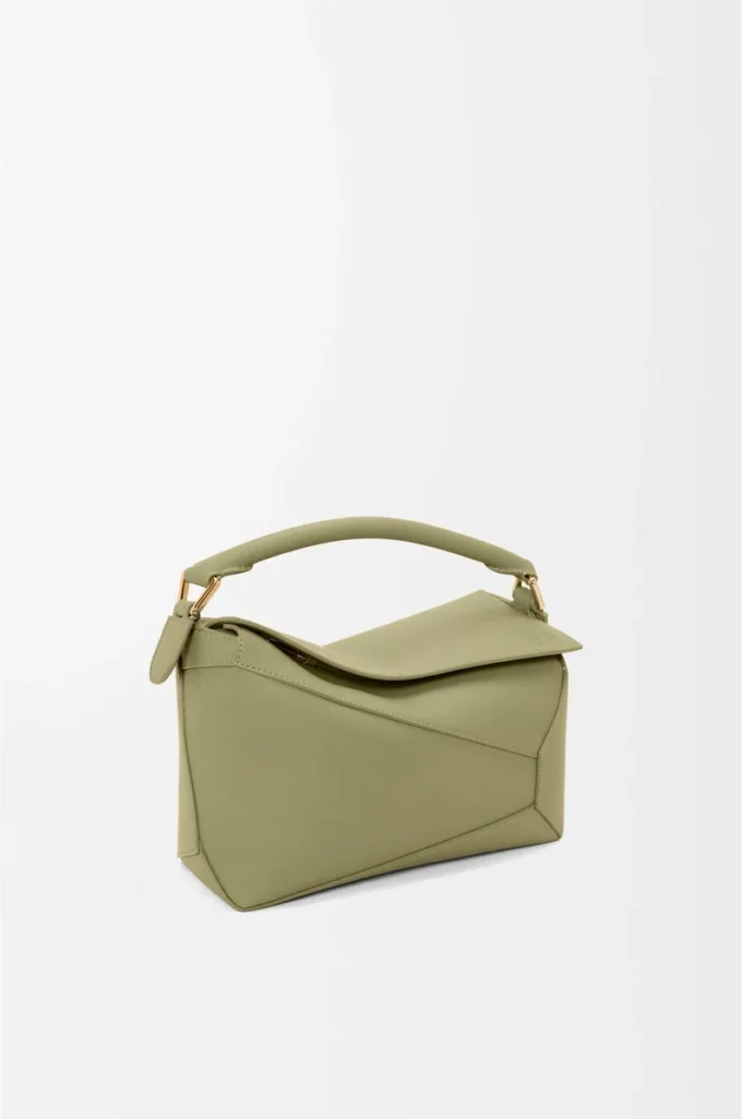 Borsa Puzzle Edge piccola in pelle di vitello classica verde eucalipto Borsa Puzzle Edge piccola in pelle di vitello classica verde eucalipto