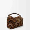 Borsa Puzzle Edge piccola in shearling stampato beige/marrone Borsa Puzzle Edge piccola in shearling stampato beige/marrone