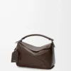 Borsa Puzzle Featherlight grande in pelle di agnello nappa Dark Chestnut Borsa Puzzle Featherlight grande in pelle di agnello nappa Dark Chestnut