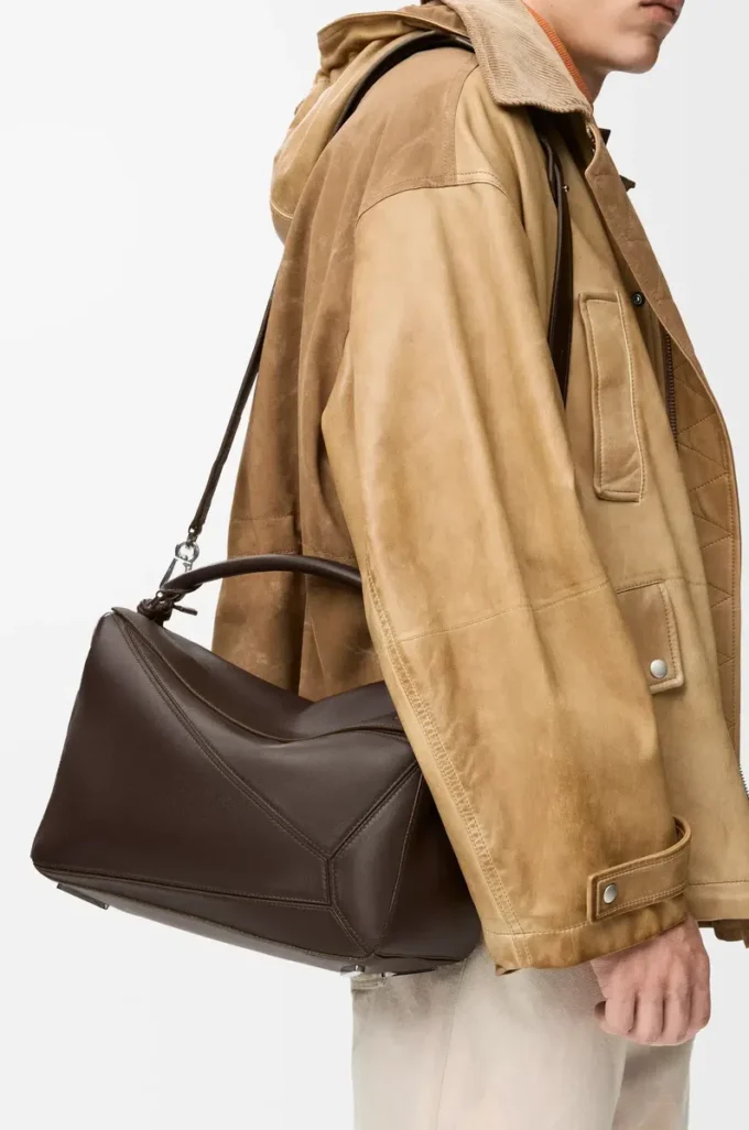Borsa Puzzle Featherlight grande in pelle di agnello nappa Dark Chestnut Borsa Puzzle Featherlight grande in pelle di agnello nappa Dark Chestnut