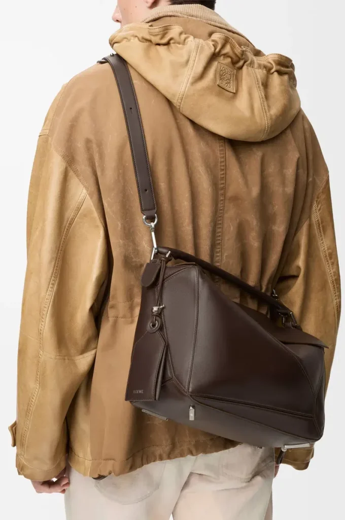 Borsa Puzzle Featherlight grande in pelle di agnello nappa Dark Chestnut Borsa Puzzle Featherlight grande in pelle di agnello nappa Dark Chestnut